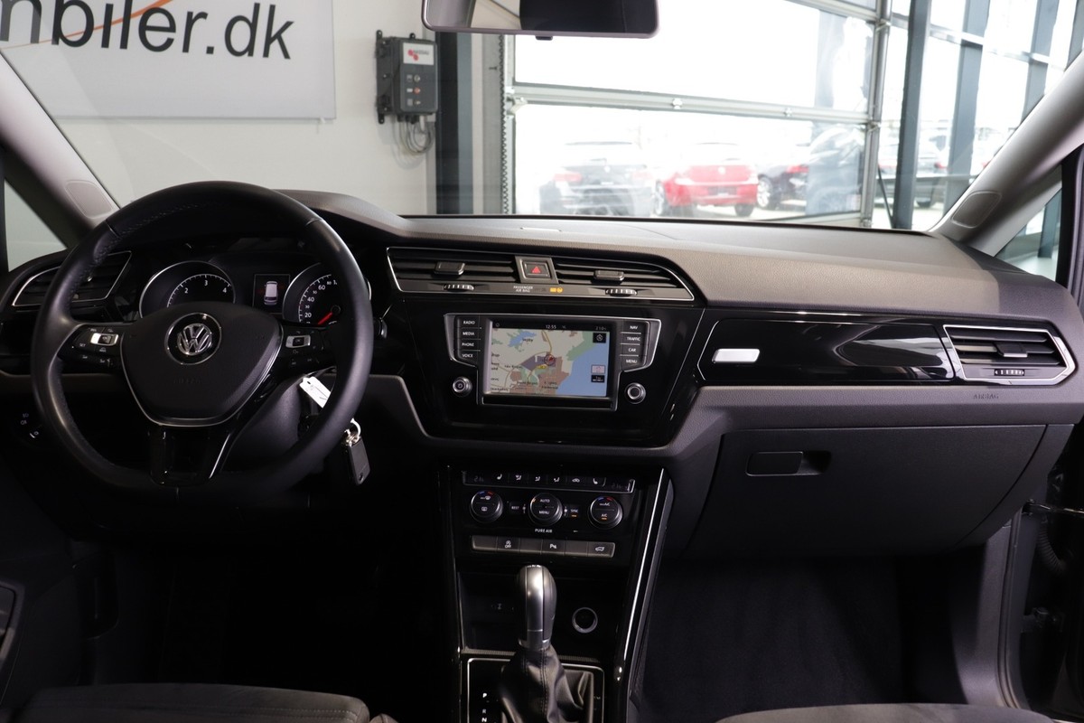 VW Touran 2,0 TDi 150 Highline DSG