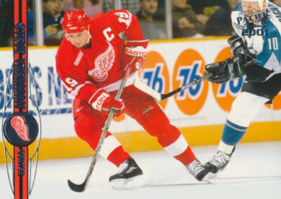 2000-01 Pacific #162 STEVE YZERMAN - Detroit Red Wings