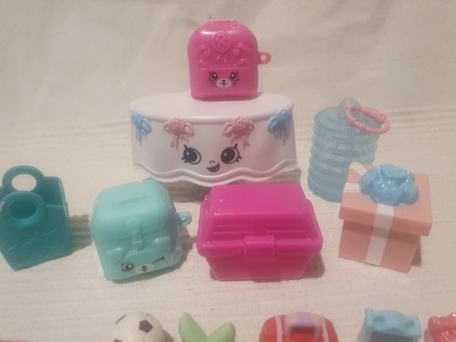 Paquete de 25 figuras + estuches de almacenamiento Shopkins - Imagen 2 de 5