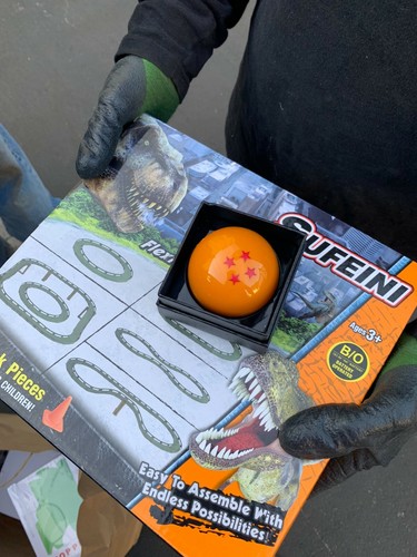 【4 STAR DRAGON BALL Z 】Herb Spics Metal Grinder /Kitchen Crusher with Gift Box - Picture 5 of 7
