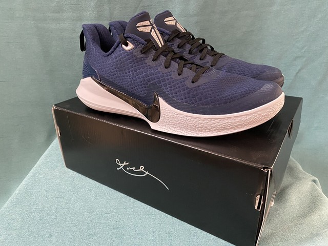kobe mamba focus size 10