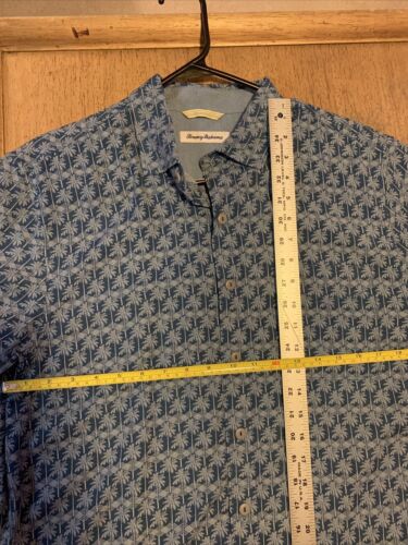 NWT Tommy Bahama Palms Away Geometric Print M Short Sleeve Button Front Shirt - Picture 12 of 13