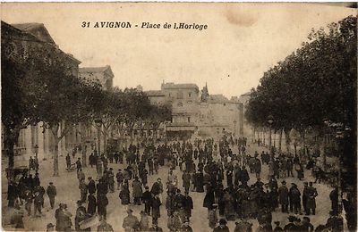 CPA AVIGNON - Place de L'Horloge (511496)