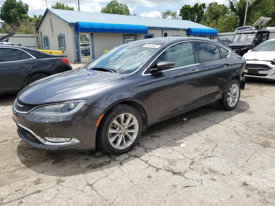 Chrysler 200 2015 cambio de transmisión Foto 2 de 4