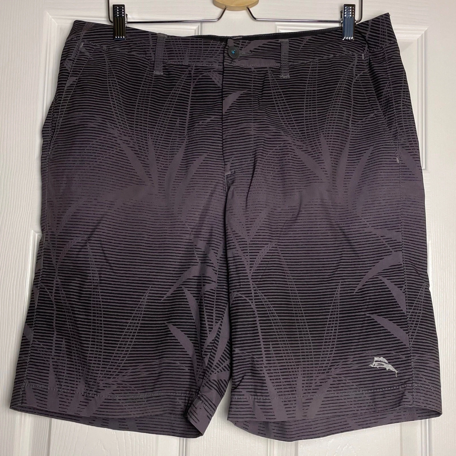 Tommy Bahama Shorts Mens 34 Gray Palm Print Stretch Golf Hybrid 9"