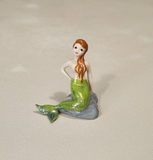 HR Hagen Renaker #2090 Specialty Mermaid on Rock Miniature Figurine