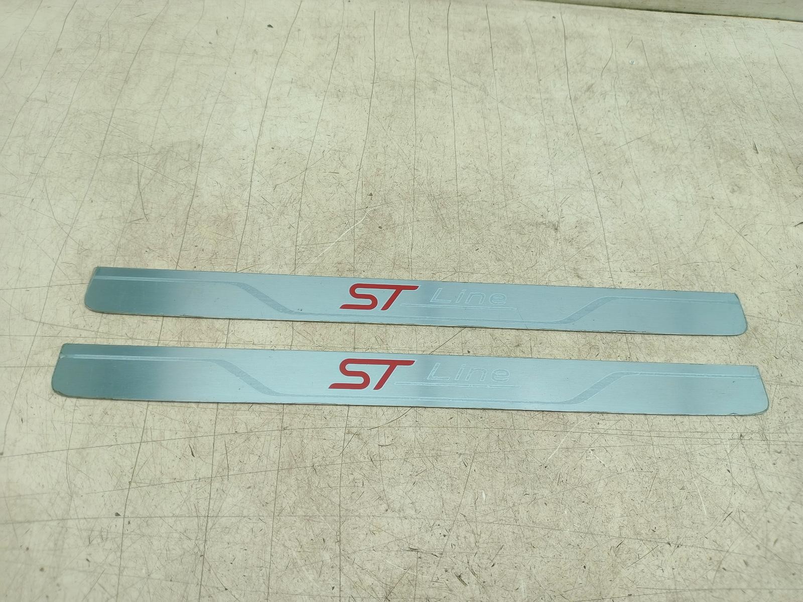FORD KUGA INNER DOOR SILL TRIM PANEL PAIR ST LINE NV4B-S132K14-BA MK3 2019 - 25