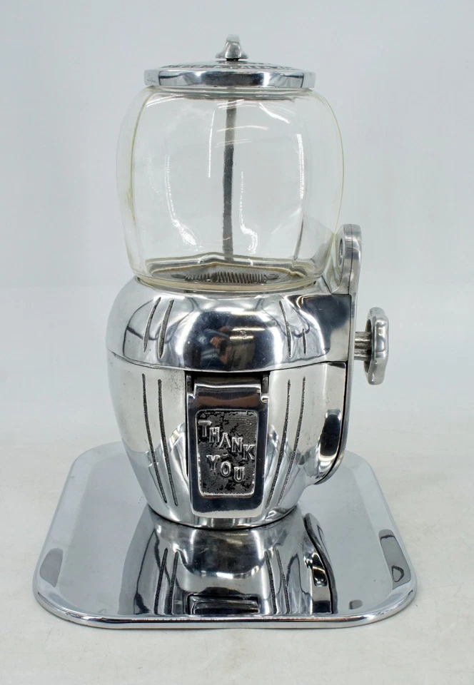 Vtg 1940s Atlas Mfg & Sales Corp. 5 Cent Peanut Gum Ball Vending Machine w Key - Image 2 of 4