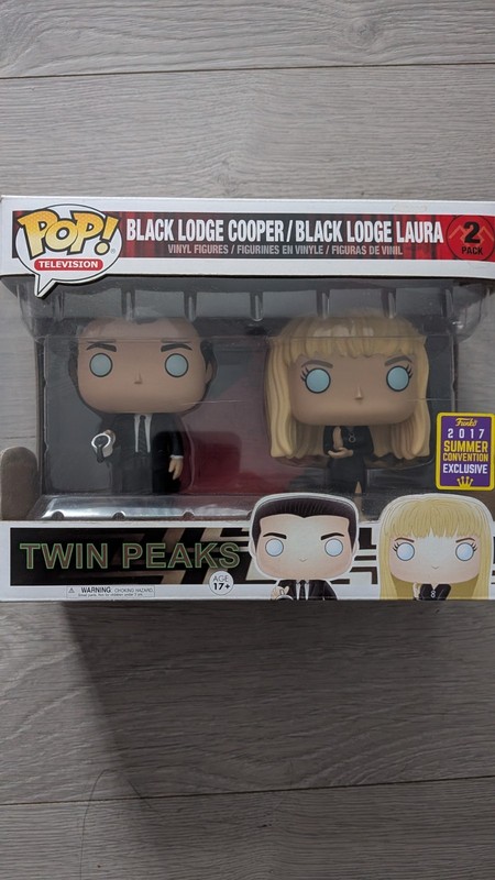 Funko POP! TV Twin Peaks 2 Pack Black Lodge Cooper Black Lodge Laura