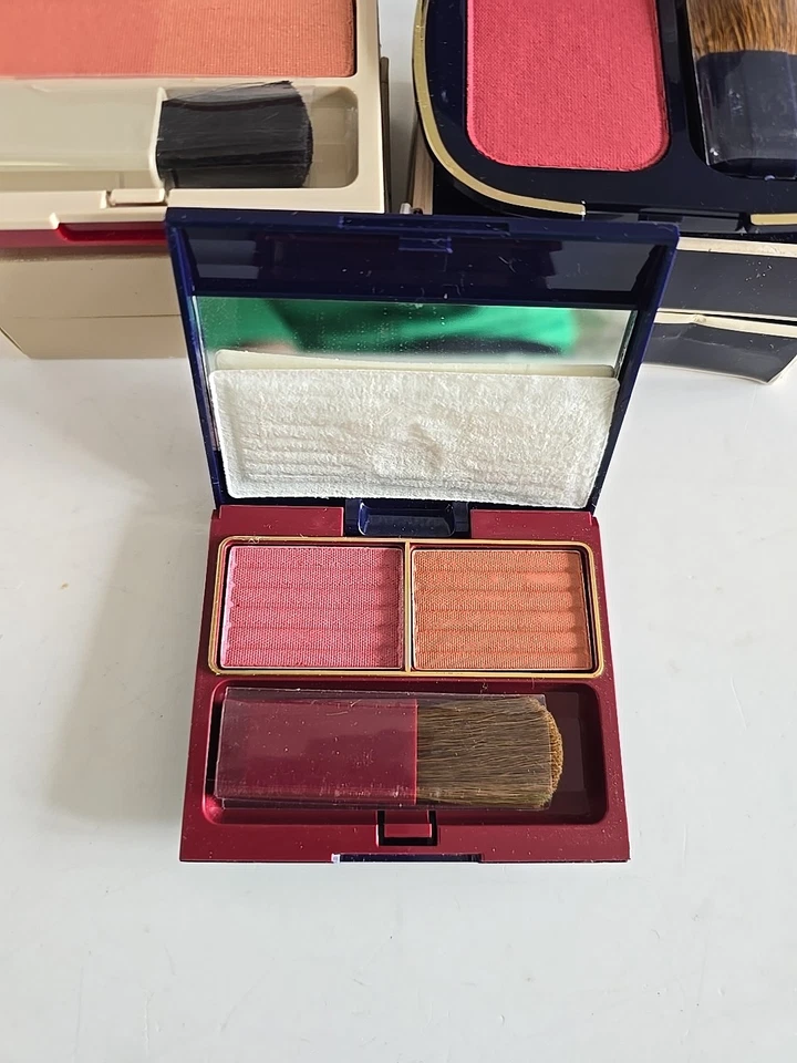 VTG Avon Powder Blush Natural Radiance True Color Lot Of 5 Split With Brush - Image 2 of 4