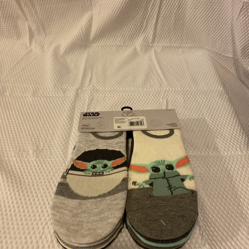 Calcetines forrados Stay Put de Star Wars The Mandalorian para mujer, paquete de 10 Foto 2 de 4