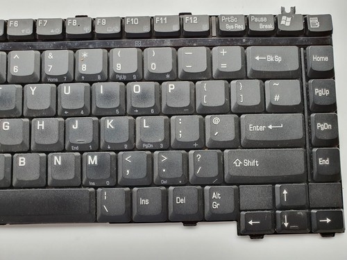 Toshiba Satellite P30-150 Keyboard G83C0003X210-EN UK Layout Black Genuine Item - Picture 4 of 9