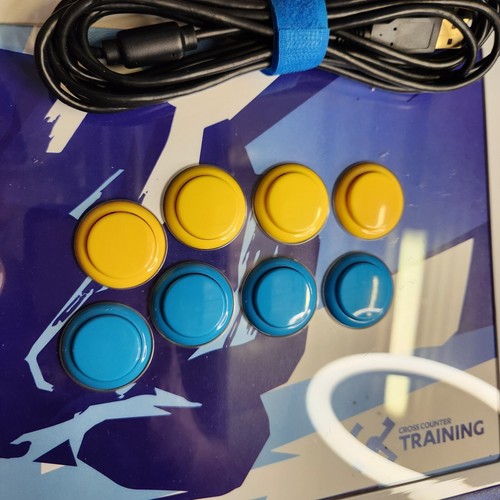 Street Fighter V Arcade Fight Stick Tournament Edition 2 Chun-Li Madcatz - Picture 4 of 19