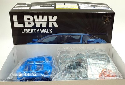 Aoshima 1/24 Scale Kit 20232 - LBWK LB17 Lamborghini Aventador Model Kit