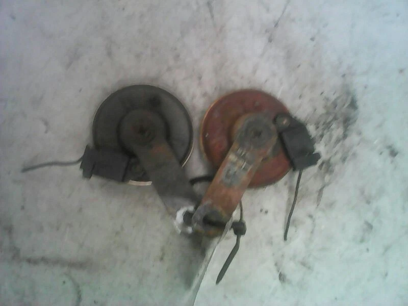 Bocina Forester 2001 62315 Foto 3 de 4