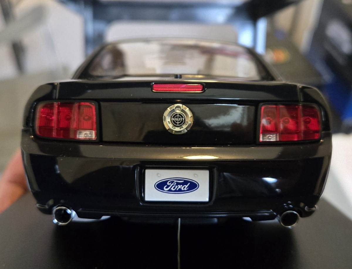 RARE 1/18 AutoArt 2008 Ford Bullitt Mustang GT Black Diecast