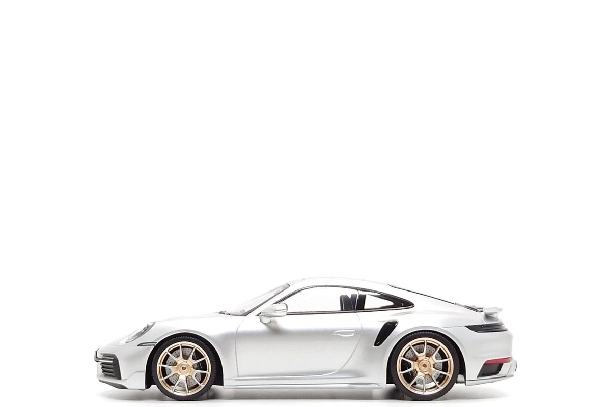MINICHAMPS 1:18 Scale Porsche Contemporary Manufacture Diecast