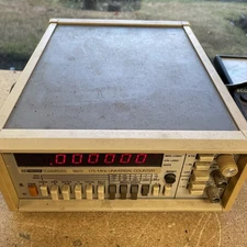 BK Precision Dynascan Corporation 1822 | 175 MHz Universal Counter