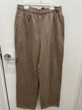 Alo Mens  Accolade Straight Leg Sweatpant gravel medium