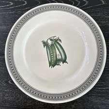 ￼Pfaltzgraff Farmers Market, Green Pea Pod 11.25” Dinner Plate, PO, LN Condition