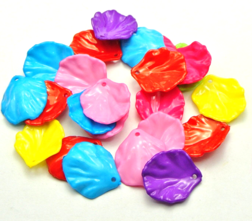 100 Mixed Bubblegum Color Acrylic Leaf Leaves Flower Petals Beads Charm 17X19mm - Picture 1 of 7