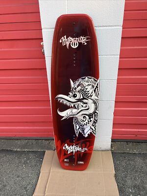 Hyperlite Motive BIOLITE Core 134cm Wakeboard Whit Bindings Size M - USED