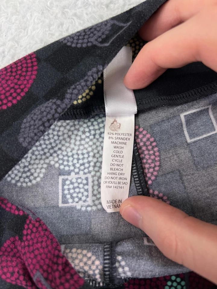 Leggings Lularoe X Disney para mujer altos y curvilíneos Minne Mickey Mouse estampado por todas partes Foto 4 de 4