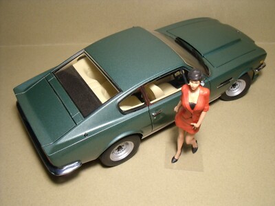 Figurine 1/18 Roxanne Non Peinte En Résine - Pour Diorama Autoart Minichamps