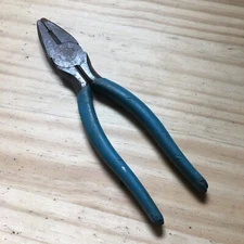 Vintage 1960s 8.5"L Craftsman Drop Forged Side Cut W/ Blue Grips ***Read