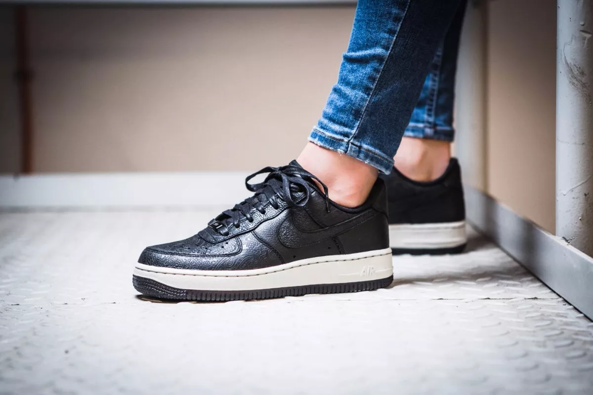 . mientras tanto láser Nike Air Force 1 &#039;07 Premium Essential Classic 860532-001 Wmn Sz 7.5 |  eBay