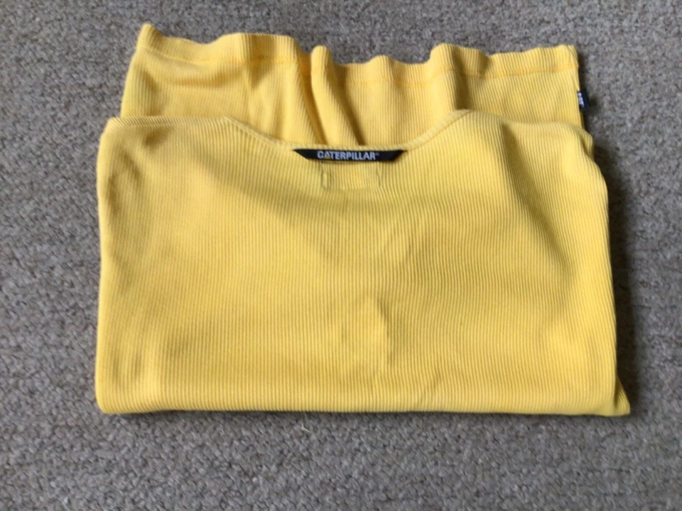 Ladies CATERPILLAR short sleeve Top. Size M. - Image 3 of 4