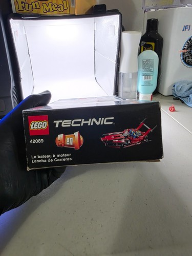 LEGO Power Boat 2 in 1 Technic 42089 Nuovo Sigillato Scatola Danneggiata T8 - Foto 2 di 7