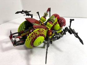 LEGO Galaxy Squad:  Hive Crawler 70708 (2013) + Space Swarmer 70700