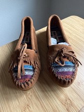 Minnetonka Arizona Kilty Brown moccasins size 7.5