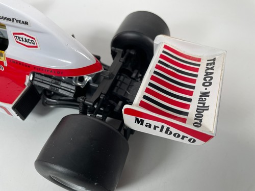 Coche de carreras Polistil escala 1:16 Emerson Fittipaldi M23 McLaren Fórmula 1 en caja - Imagen 6 de 24