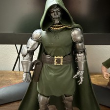 Hasbro Marvel Legends Victor Von Doom Super S...
