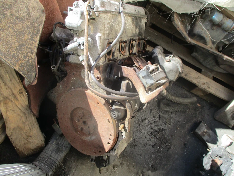 Porsche 924 1977-1979 motor usado como en la foto motor especial original sin probar Foto 4 de 4