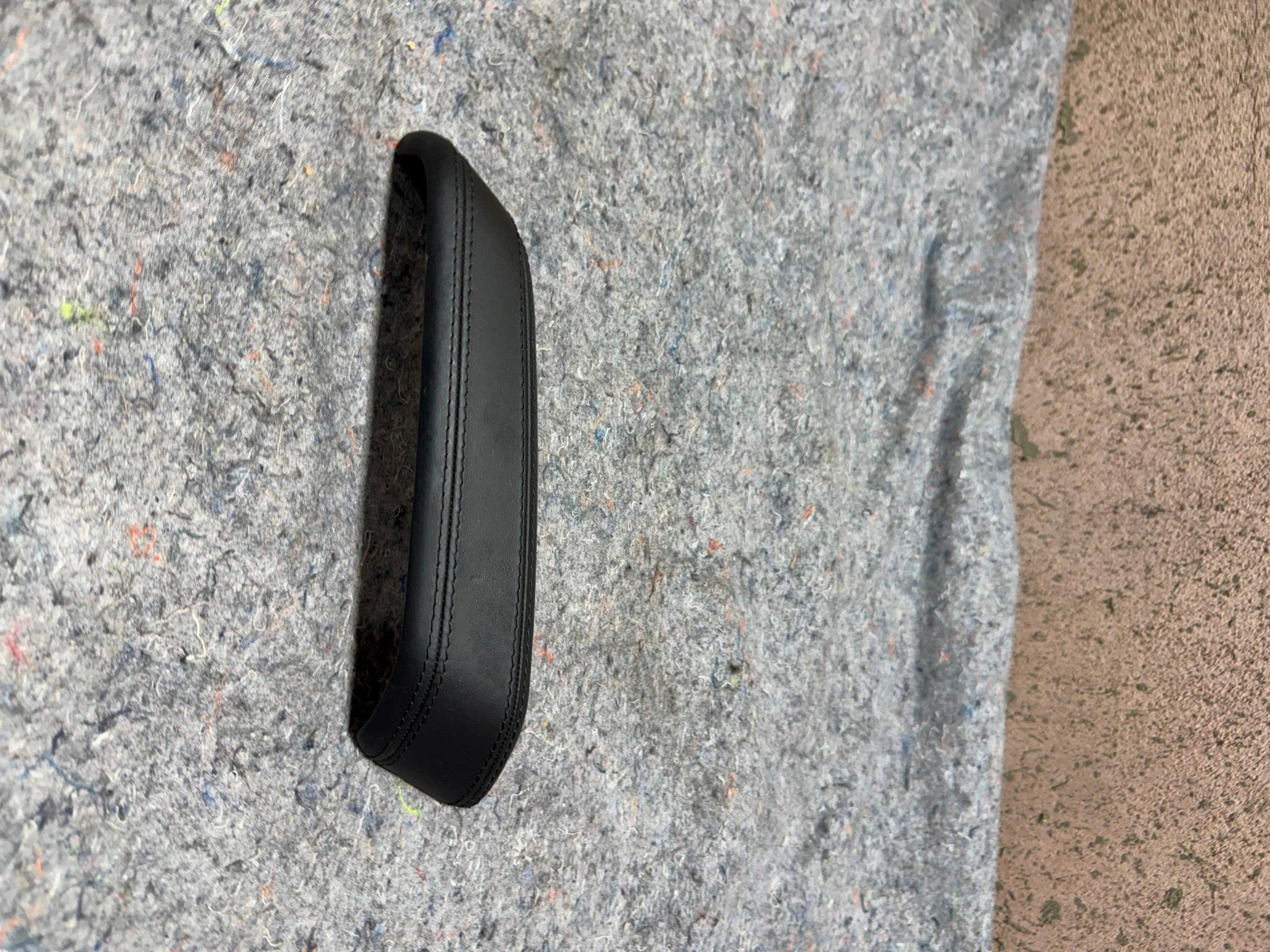2014-2019 MASERATI GHIBLI DOOR INTERIOR HANDLE TRIM 105804338C