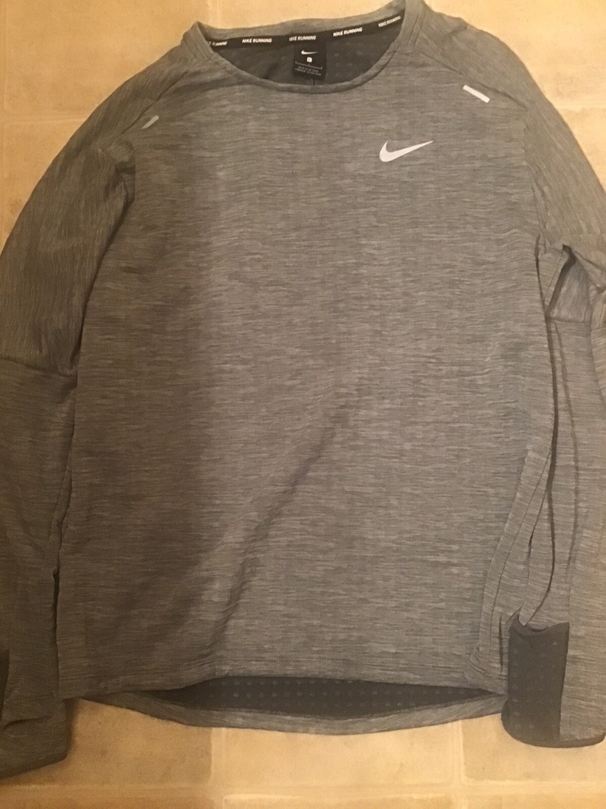 Nike Element Pullover - image 1