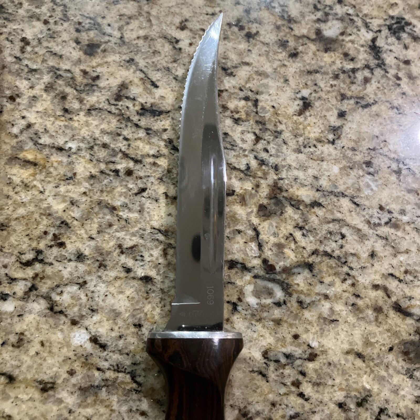 Vintage Cutco 1069 Serrated Hunting Knife w/ Leather Sheath just