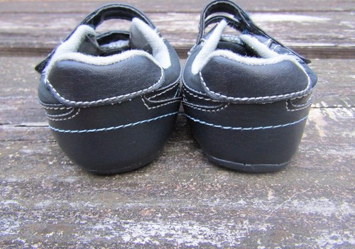 Genuine Kids from Oshkosh Toddler Boys Navy Shoes Size 5 - Picture 4 of 7