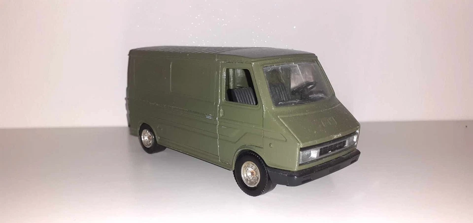 Fiat 242 1/30 - Immagine 3 di 3