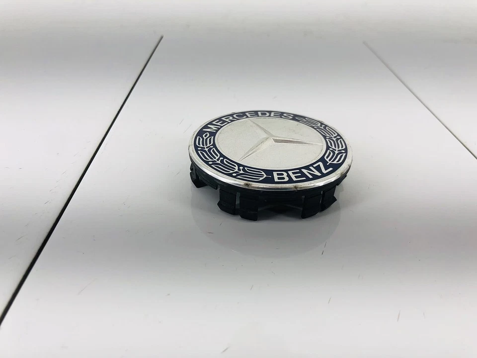 14-17 MERCEDES BENZ CLA250 LLANTA RUEDA RADIOS TAPA CENTRAL BUJE CAVIDAD CUBIERTA OEM Foto 2 de 4