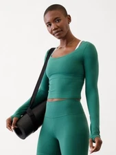 Athleta M Medium Transcend Top Trillium NWT! 415288