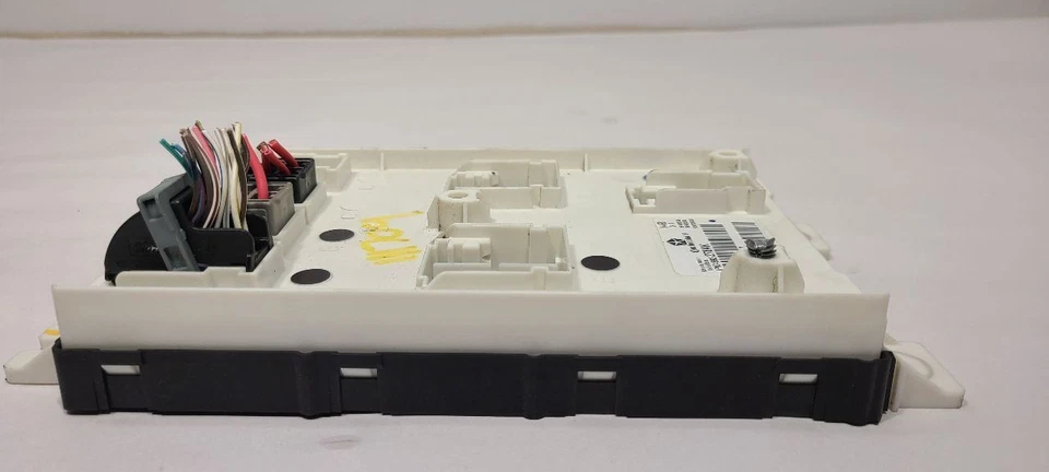 2011 CHRYSLER 300 Body Control BCM Right Hand Kick Panel 4692278AK - Image 3 of 4