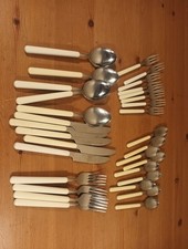 KUPPELS Besteck Vintage 31 Er Set Edelstahl mit Kunststoffgriff in Weiß 