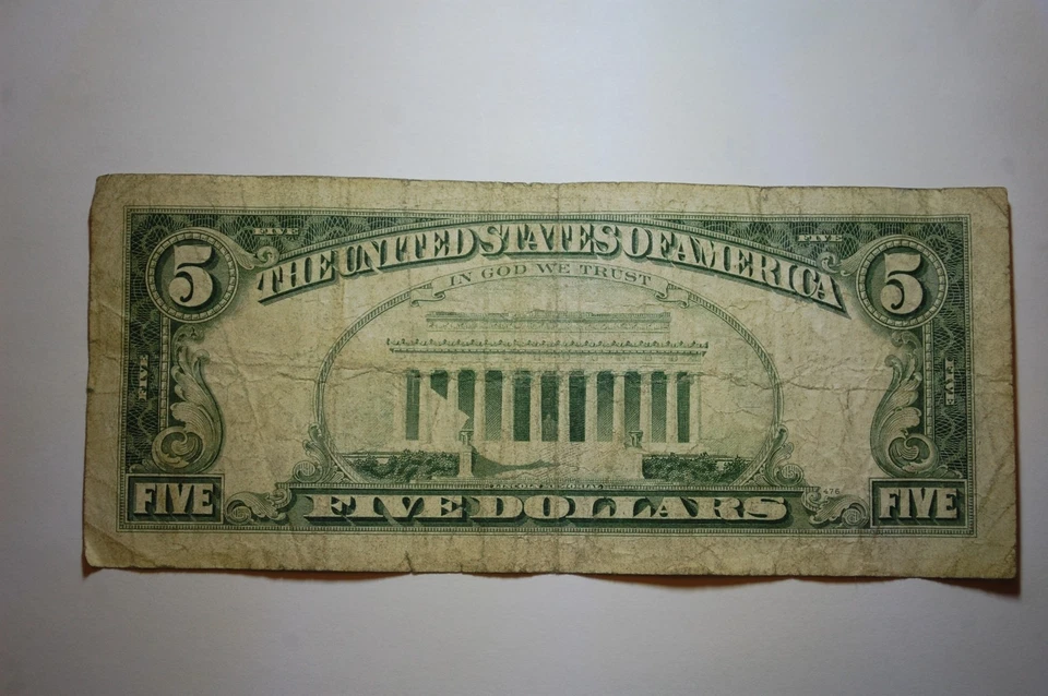 Rare 1977A United States Five Dollar Bill Misprint/Miscut - Image 4 of 4