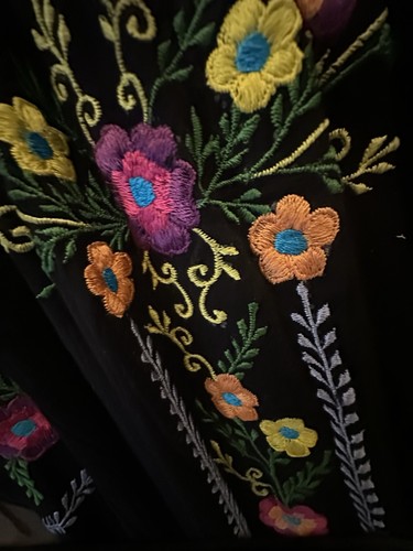 Mexican Wedding Dress Hand Stitched XL EXCELLENT Condition Brilliant Colors