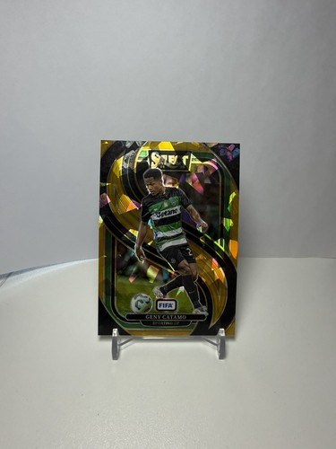 2024-25 Panini Select Fifa Mezzanine Geny Catamo #144 Gold Wave Prizm /10