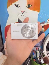 Samsung MV900F 16MP WiFi Compact Camera -180  Flip Touchscreen CCD